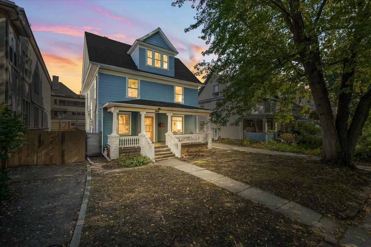 2017 Emerson Avenue S — photo
