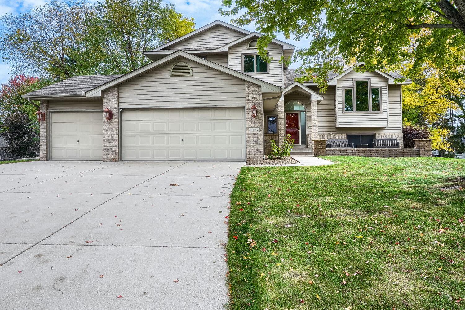 1317 Schooner Court — photo