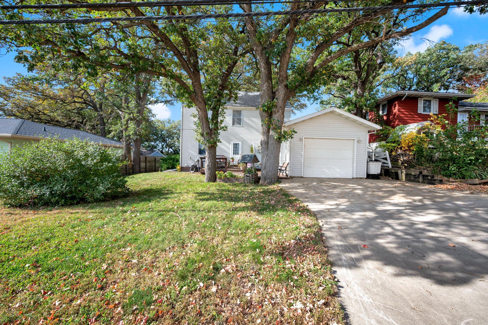 1343 Oak Beach Drive — photo