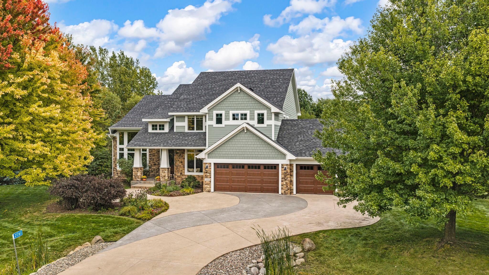 21761 Pine Tree Circle — photo