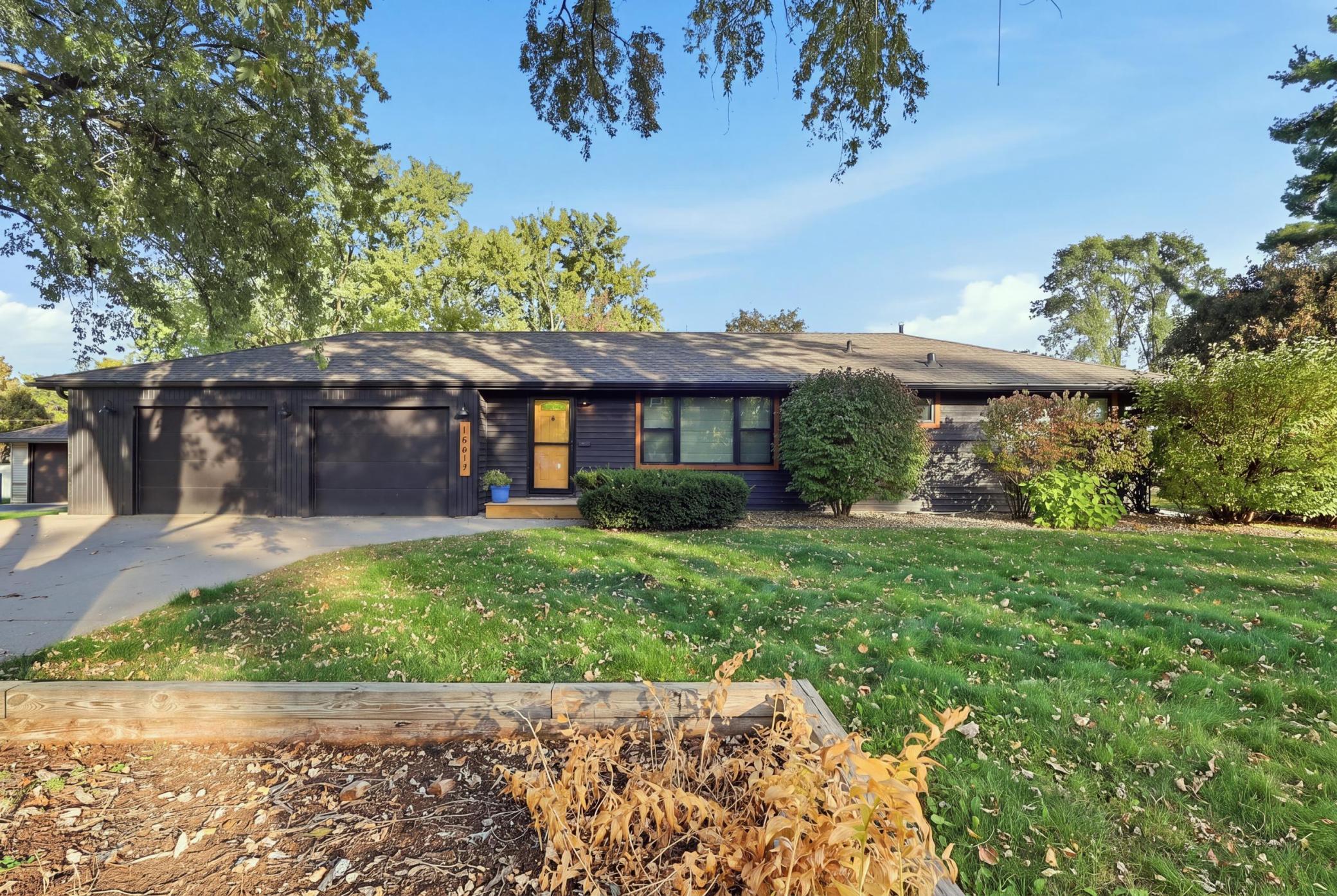 10617 Thomas Avenue S — photo
