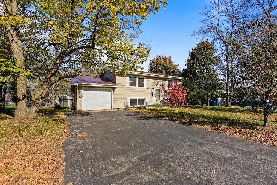415 W Ash Street — photo