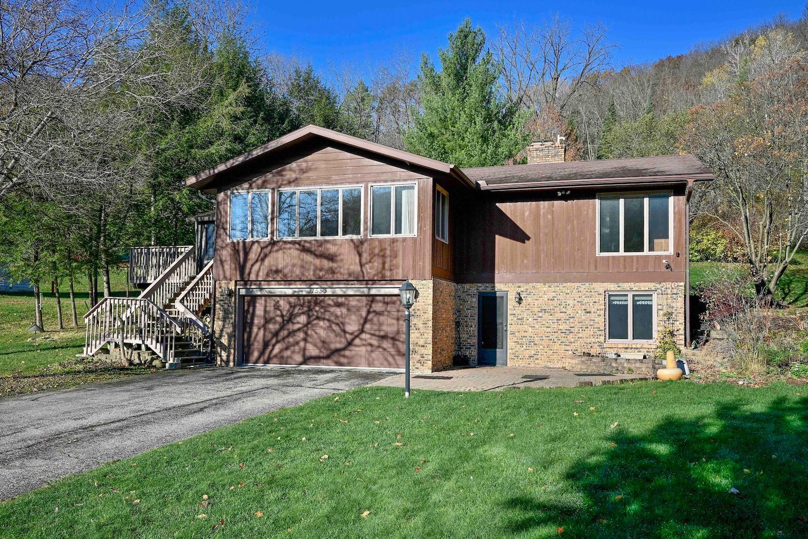 1553 Gilmore Valley Road — photo