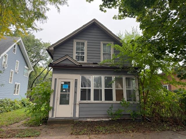 606 Cook Avenue E — photo