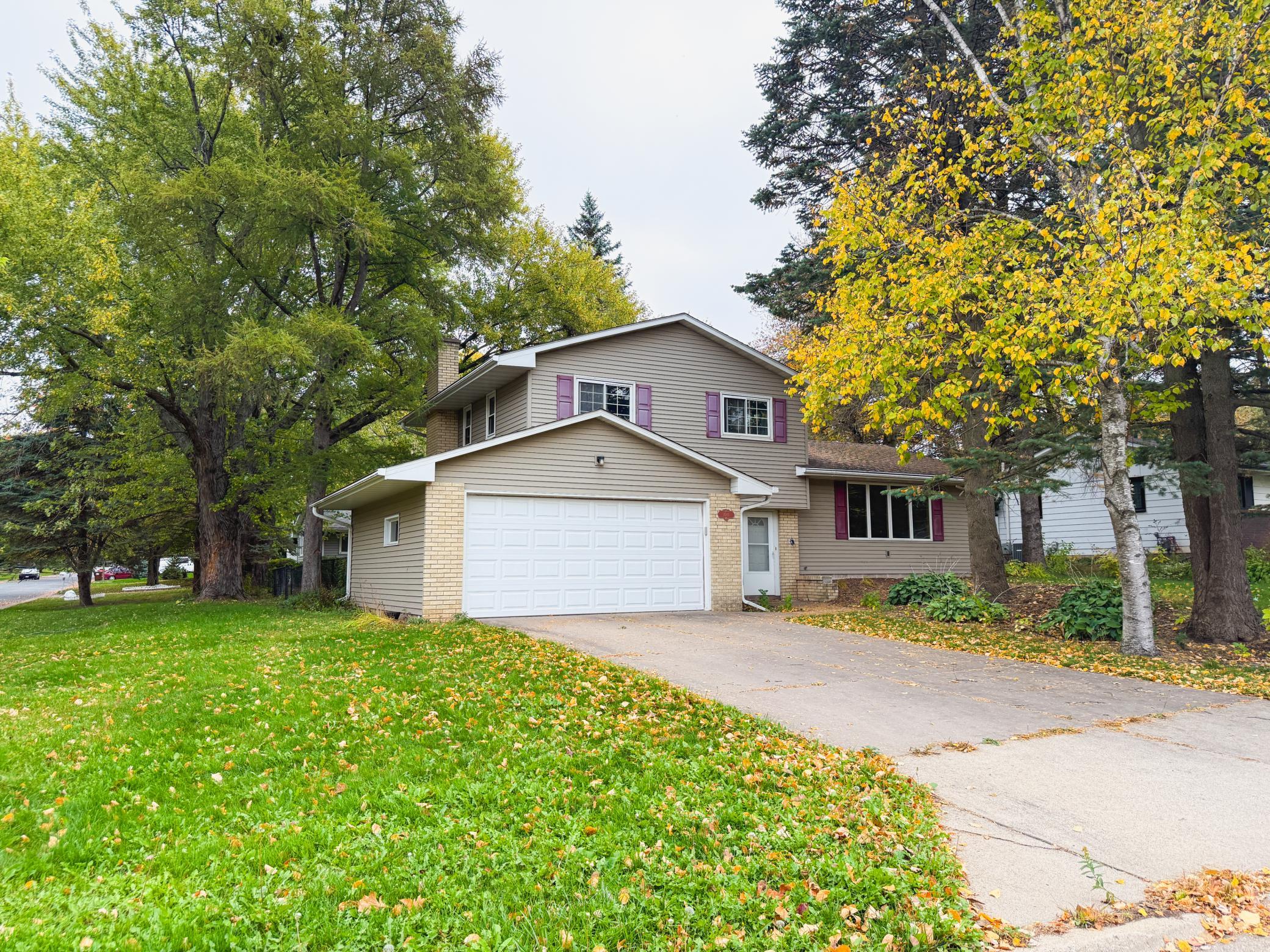 1081 Cedarwood Drive — photo