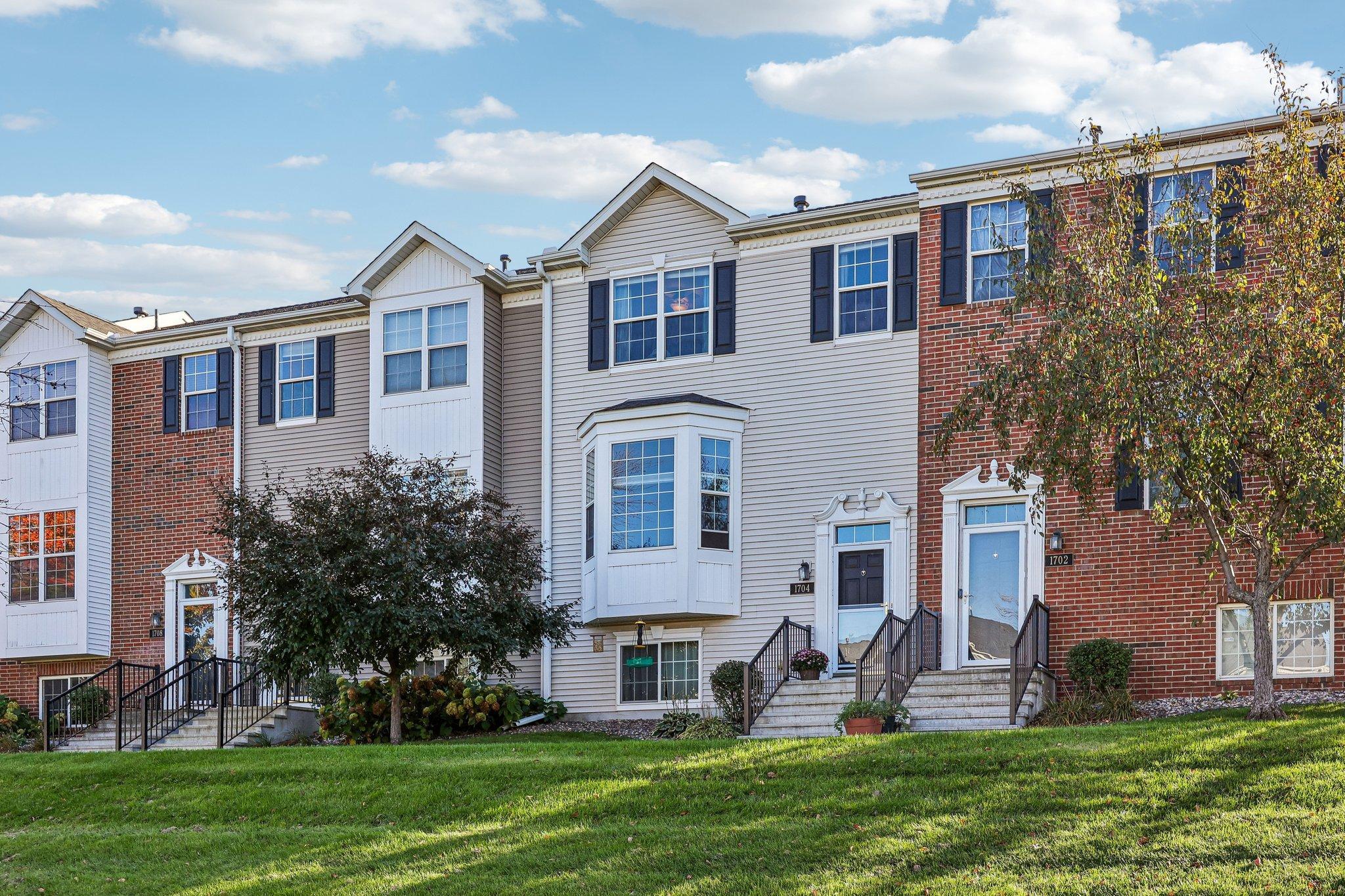 1704 Riverside Drive — photo