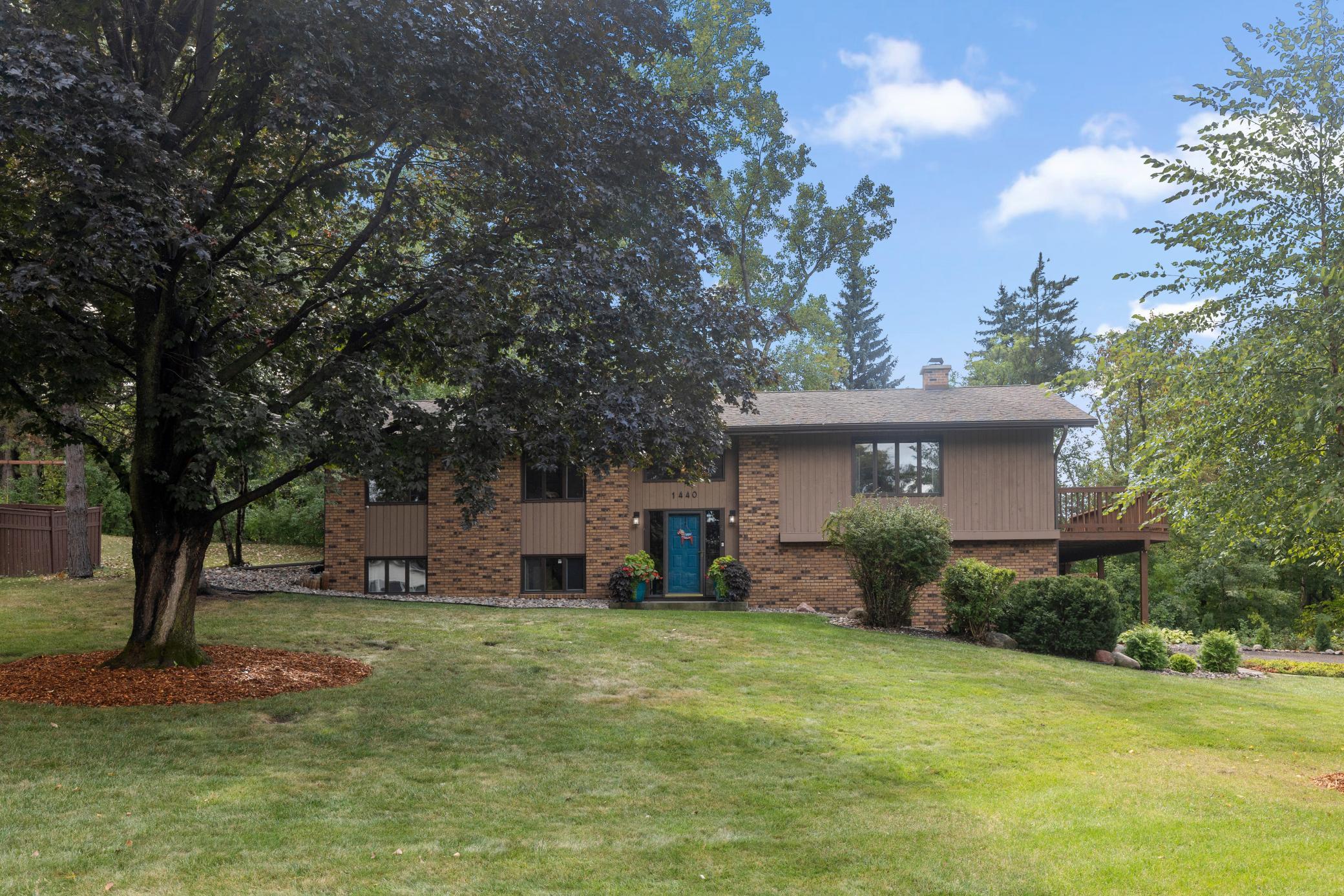 1440 Indian Oaks Trail — photo