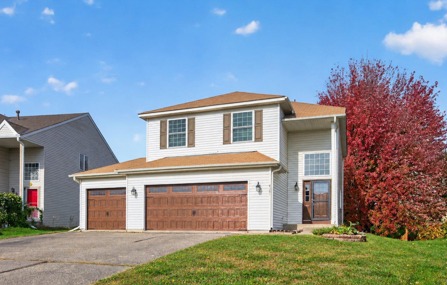 8361 Savanna Oaks Lane — photo