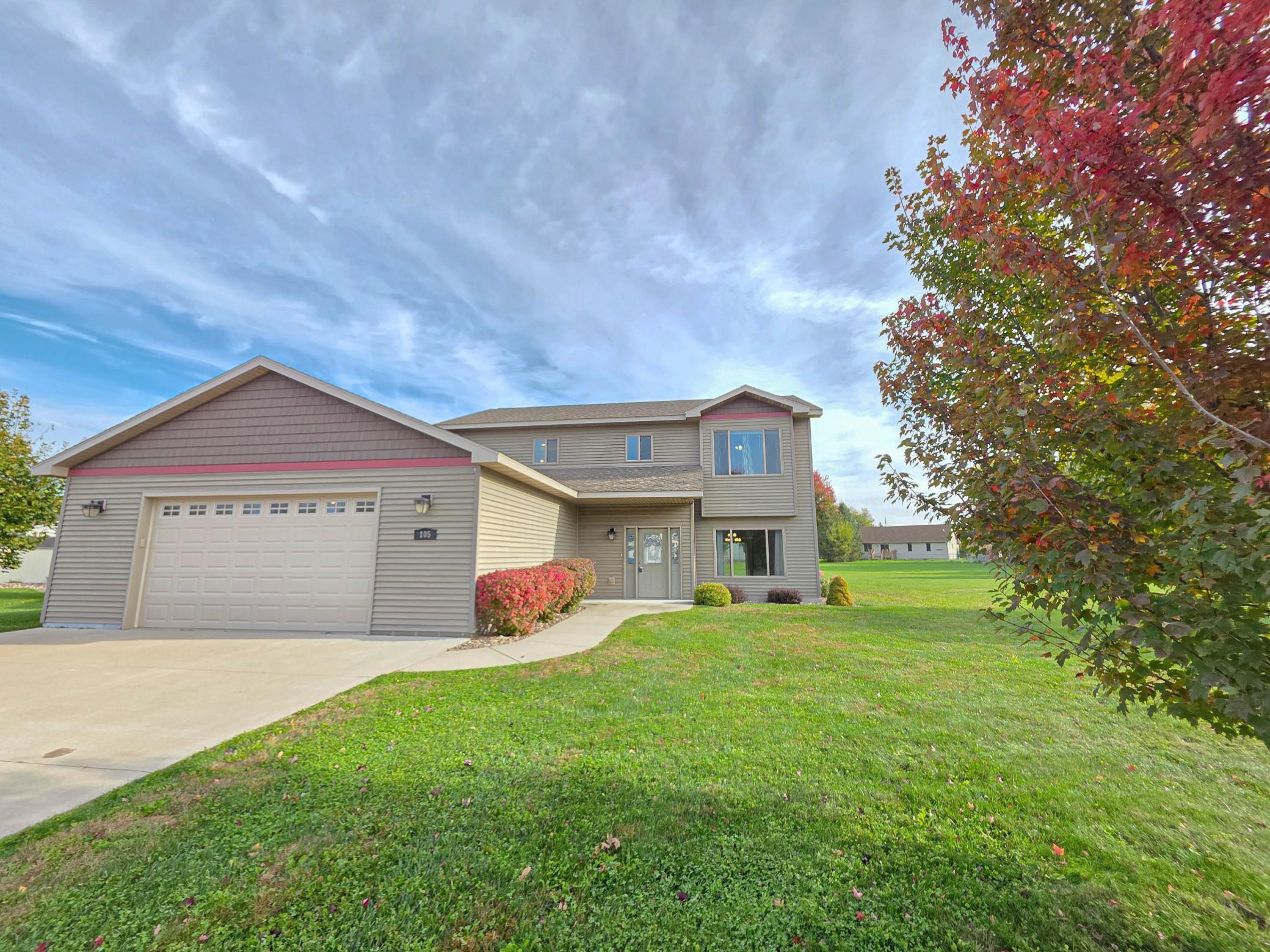 105 Taylor Circle — photo