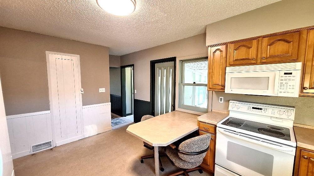 301 Main Street E, Cavalier, ND 58220 — photo 3