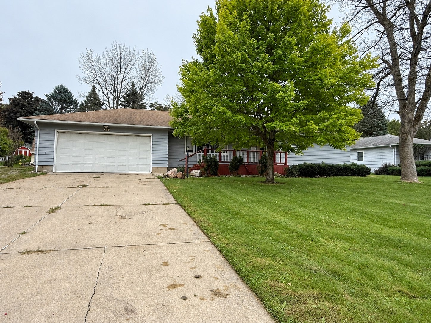 409 Lynwood Drive — photo