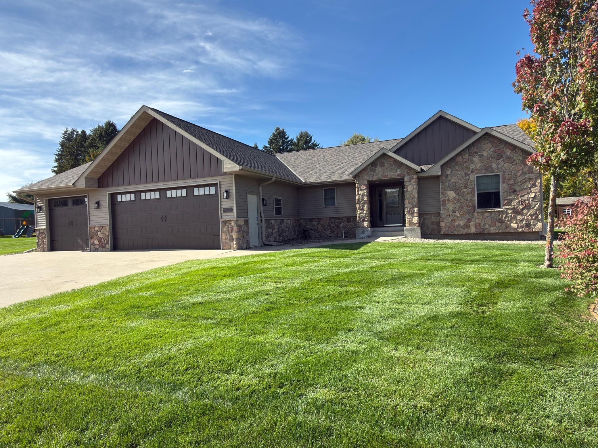 609 Augustana Lane — photo
