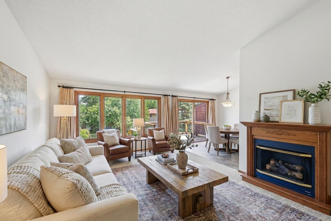 4029 Silver Lake Rd NE — photo