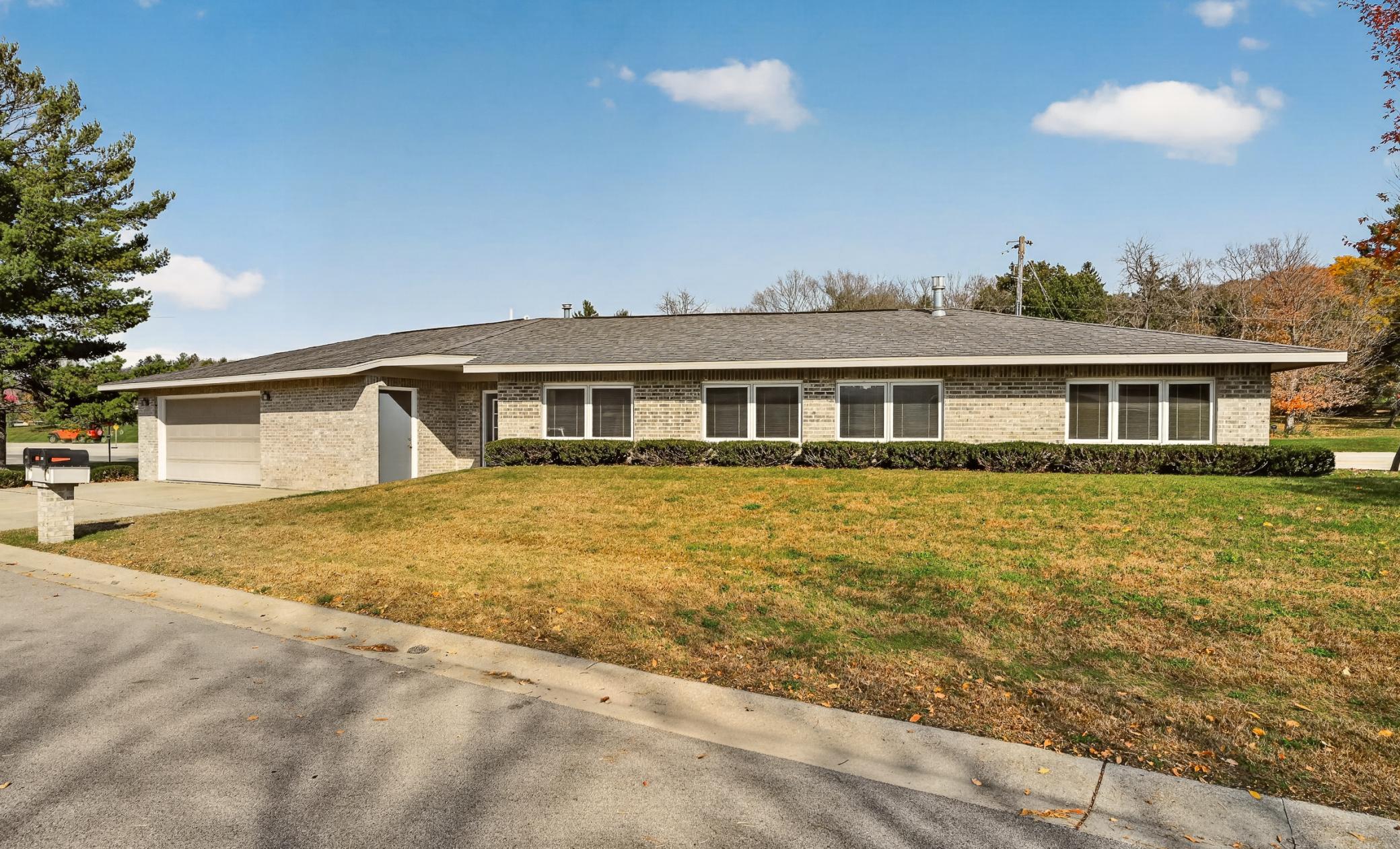 315 Salem Point Drive SW — photo