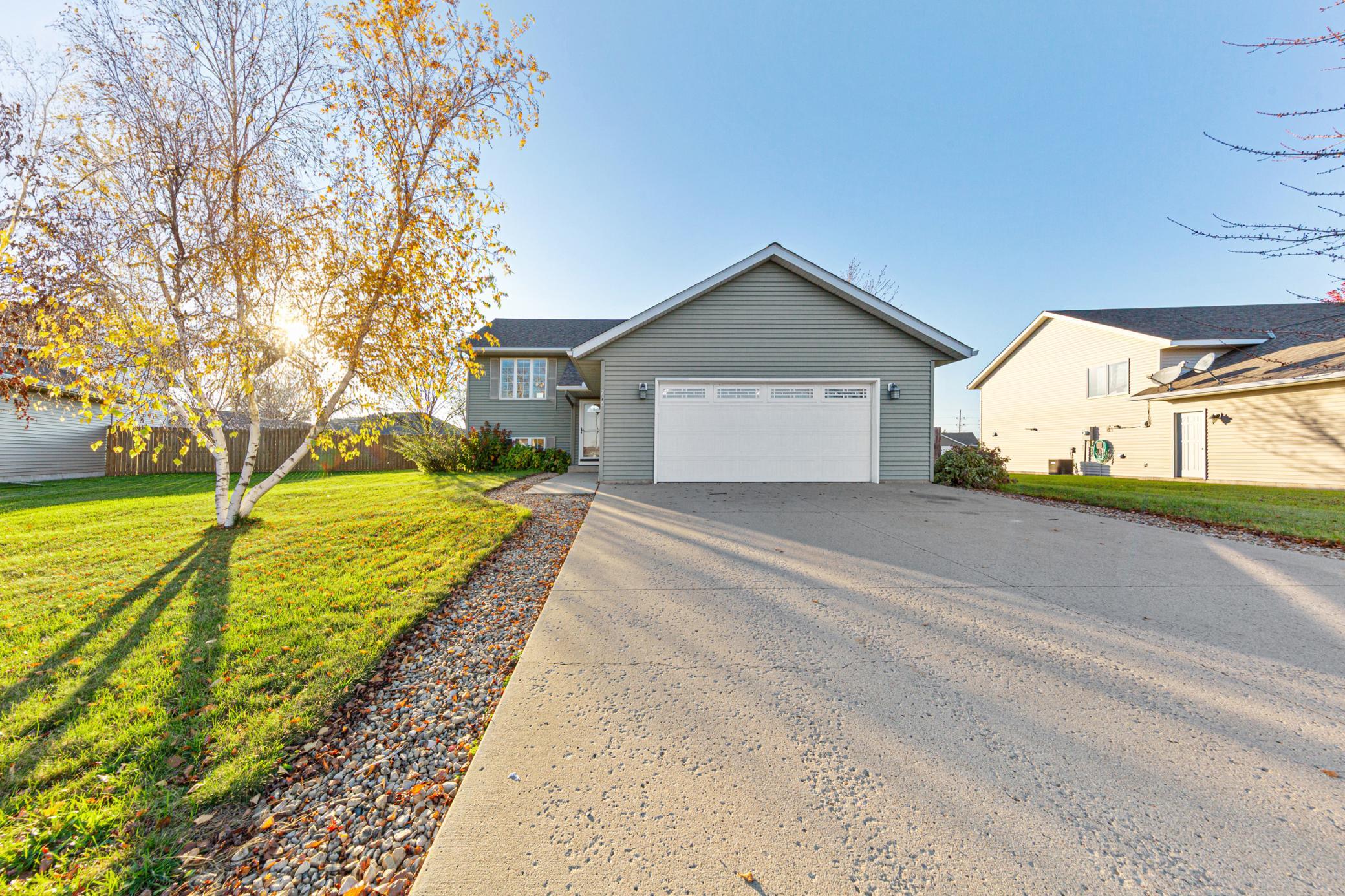 216 Grovebrook Circle — photo
