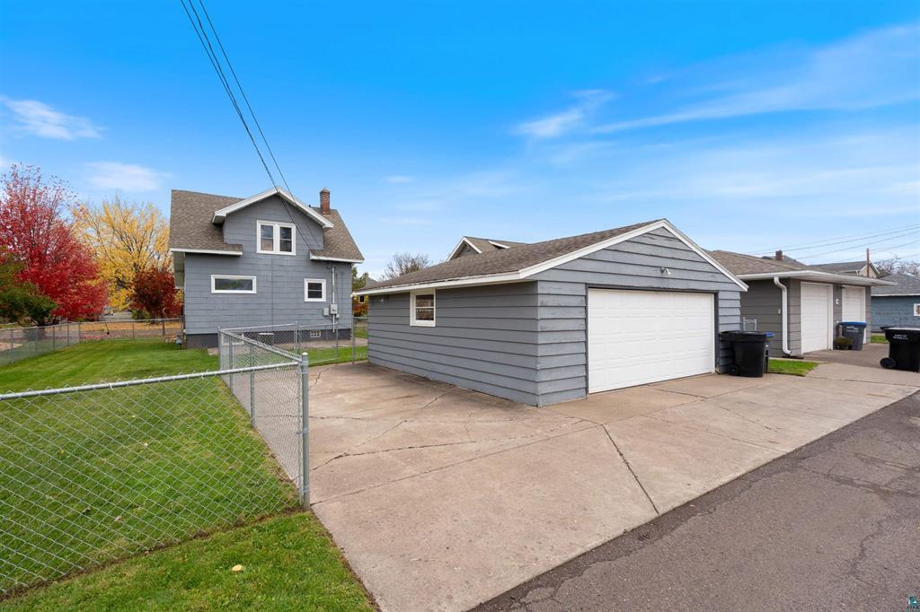 906 E 5th Street, Superior, WI 54880 — photo 2