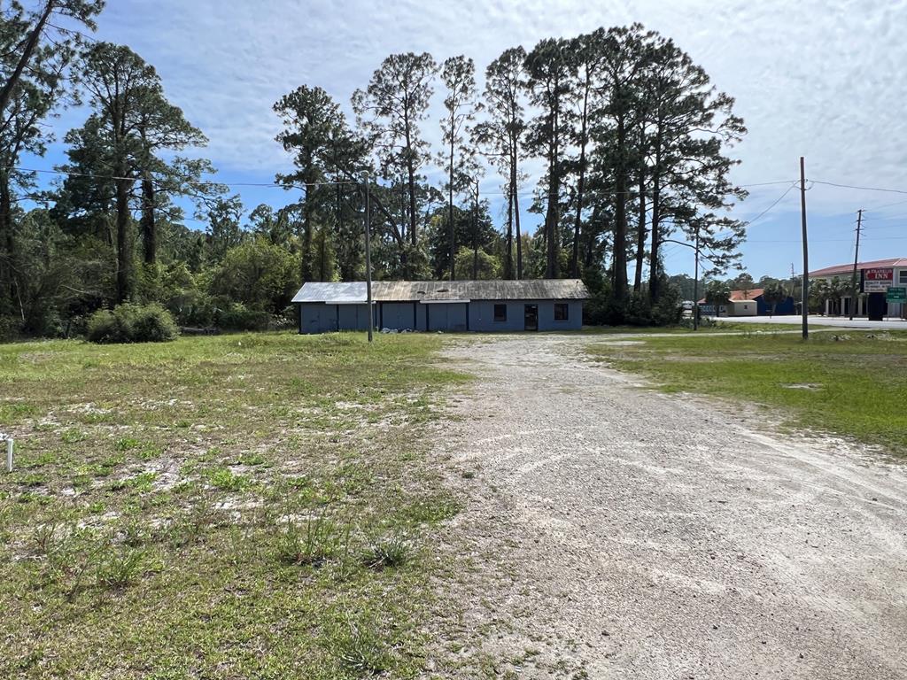 1582 Hwy 98 — photo