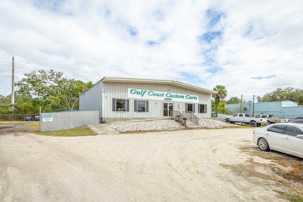 631 Hwy 98 W — photo