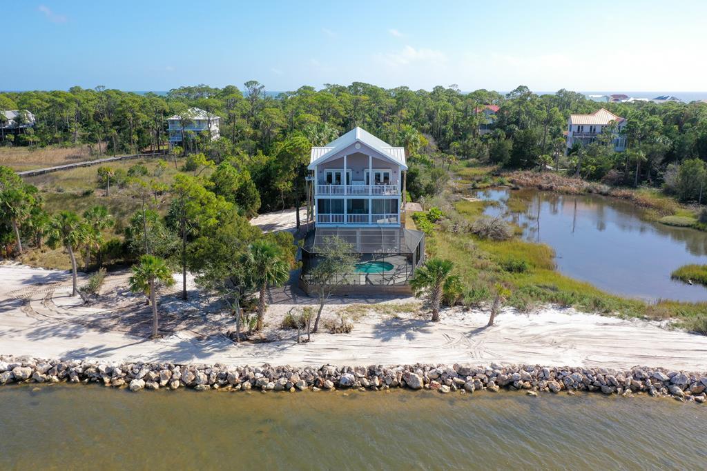 2123 Blue Heron Trl — photo