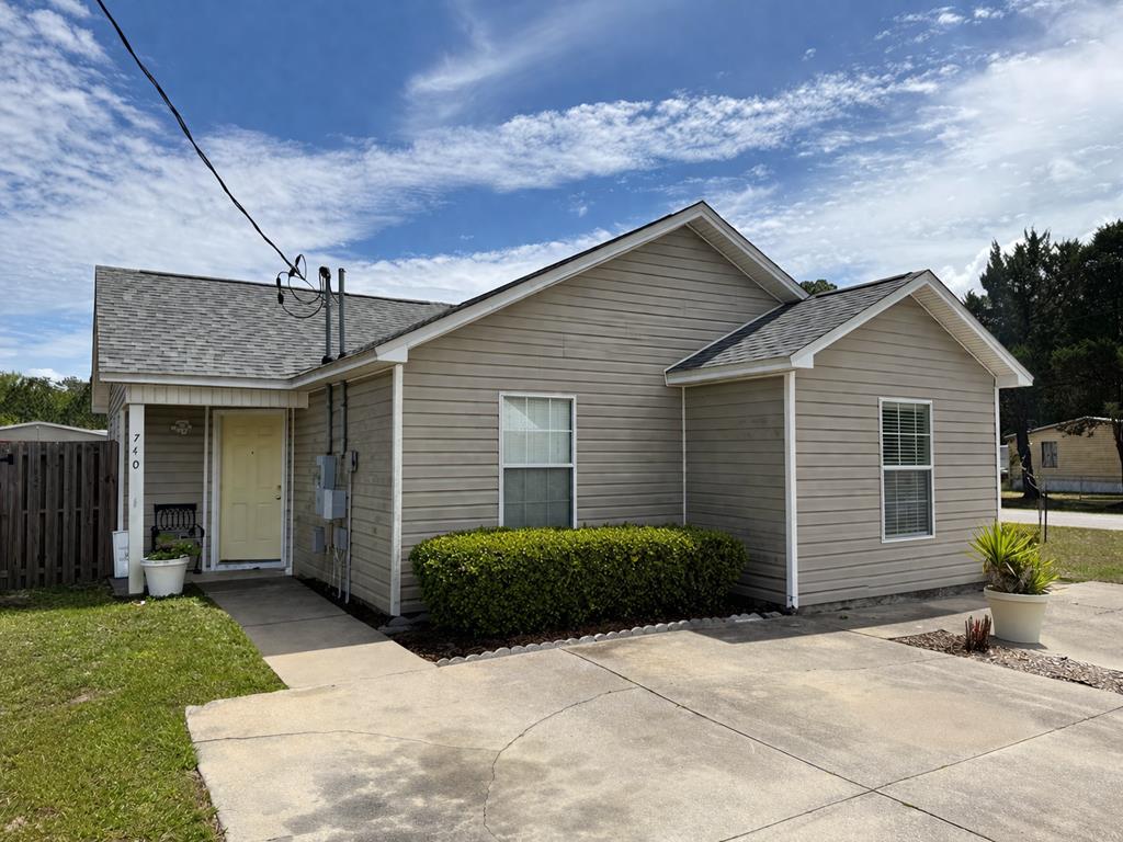 740/742 Jones Homestead Rd — photo
