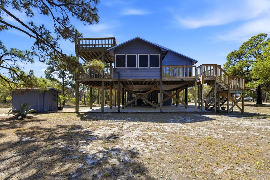 1048 W Bay Shore Dr — photo