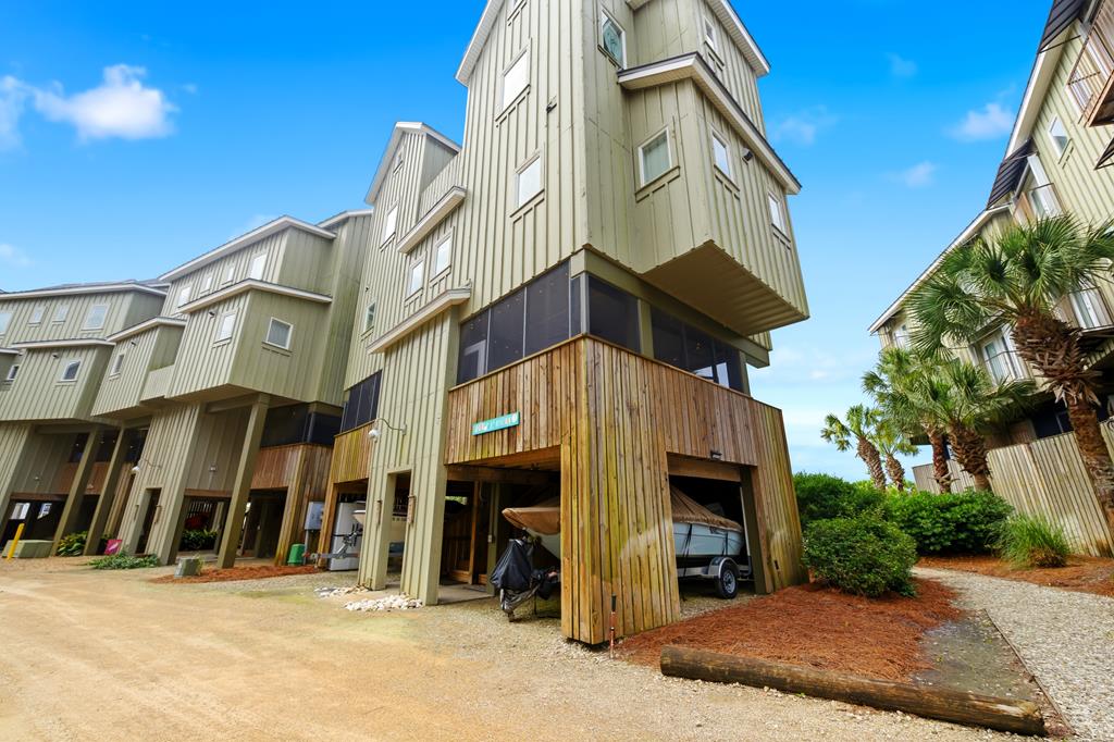 312 Pirates Landing Dr — photo