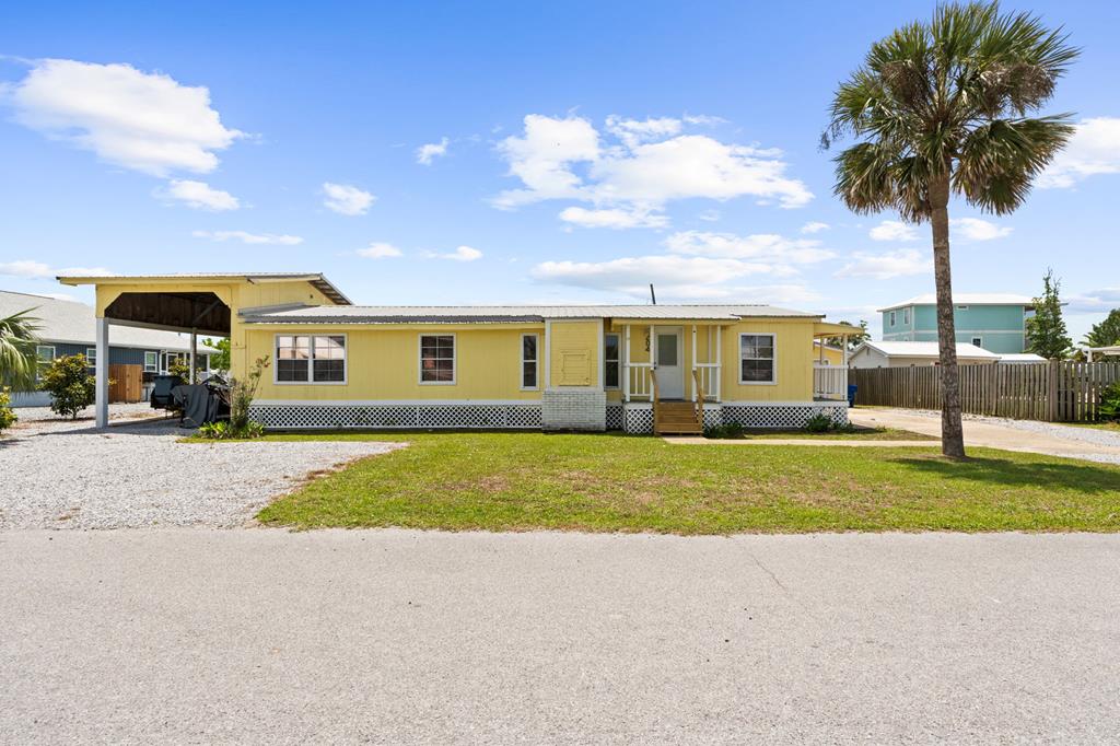 204 Carolina Dr — photo