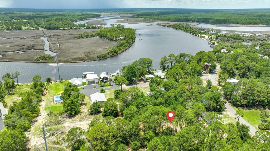 723 Three Rivers Rd, Carrabelle, FL 32322