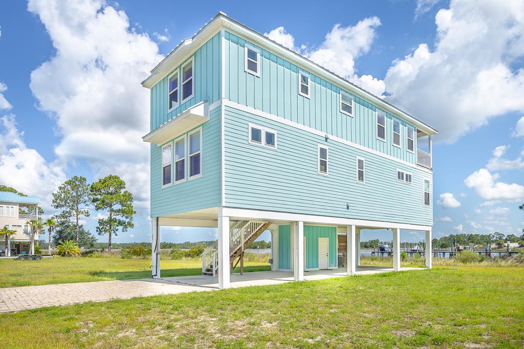 121 Anglers Harbor Ln — photo