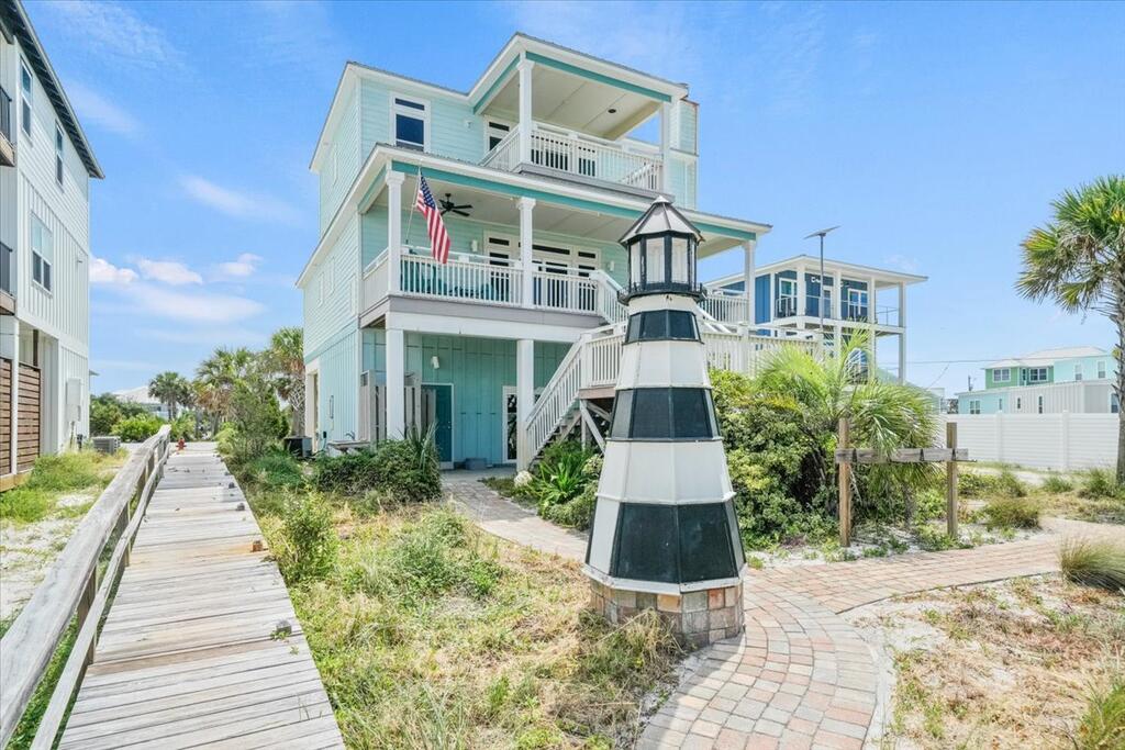112 Barbados Dr — photo