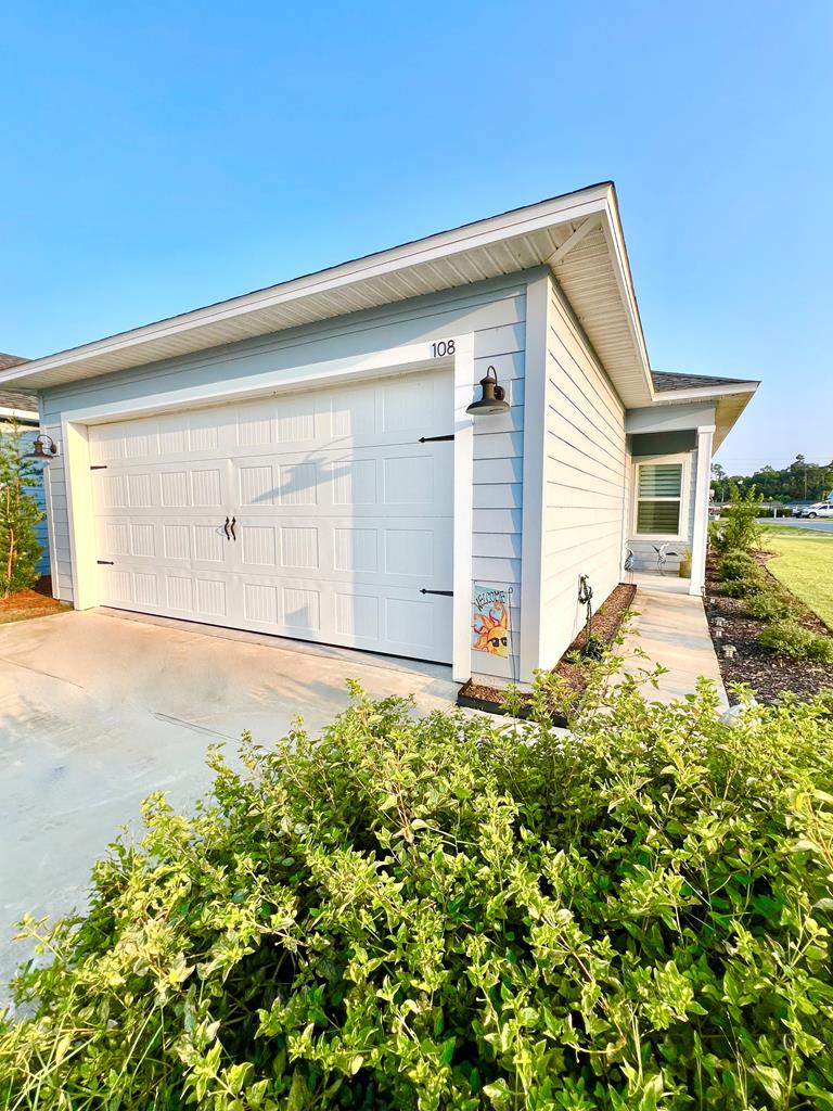 108 Canvas Ln — photo