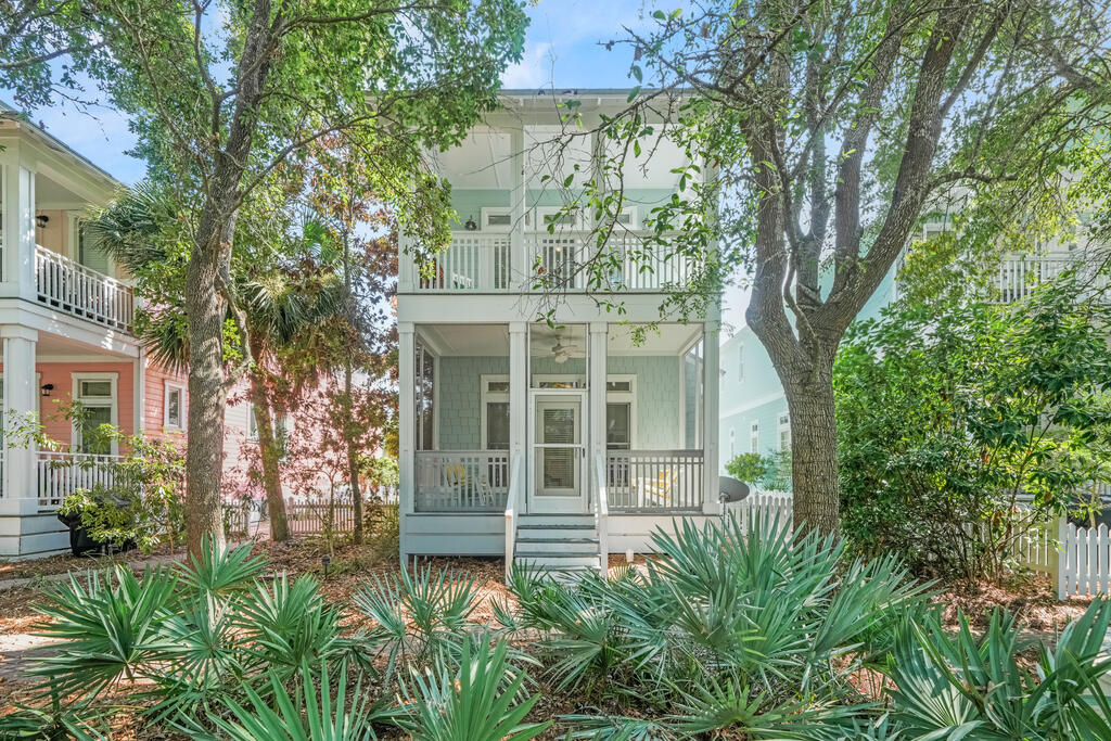 146 Parkshore Dr — photo