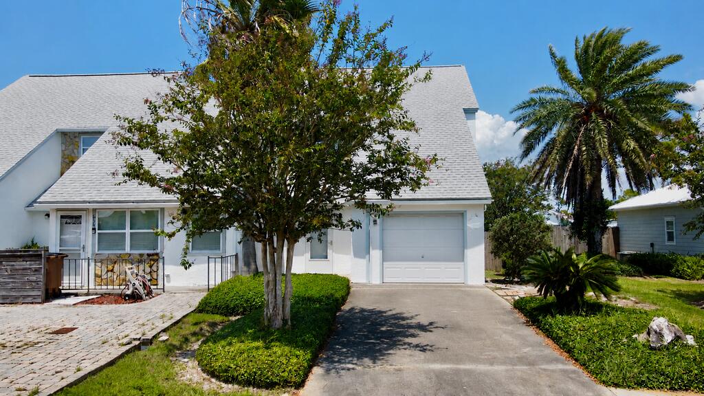 632 Gulf Aire Dr — photo