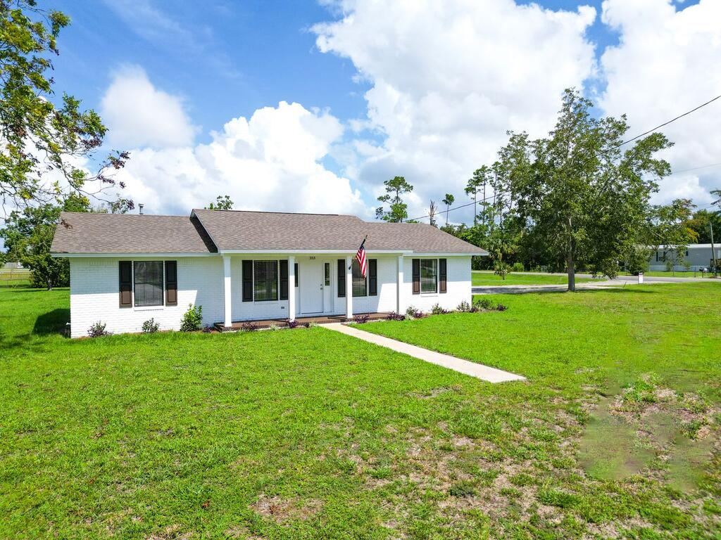 Home in Port St. Joe, FL 32456 — photo 3
