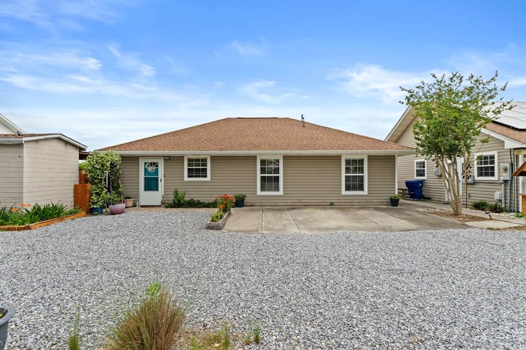 1005 Cypress Ln Unit B — photo