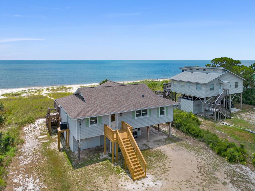 1141 Alligator Dr — photo