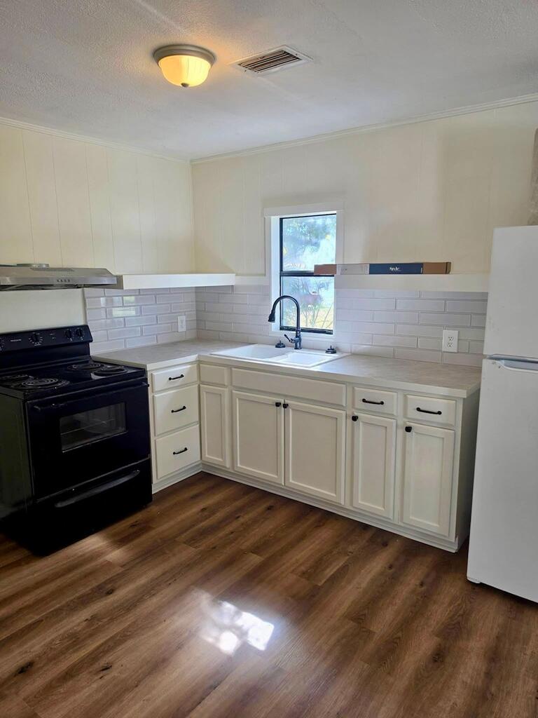 496 Ave A Unit E, Eastpoint, FL 32328 — photo 3