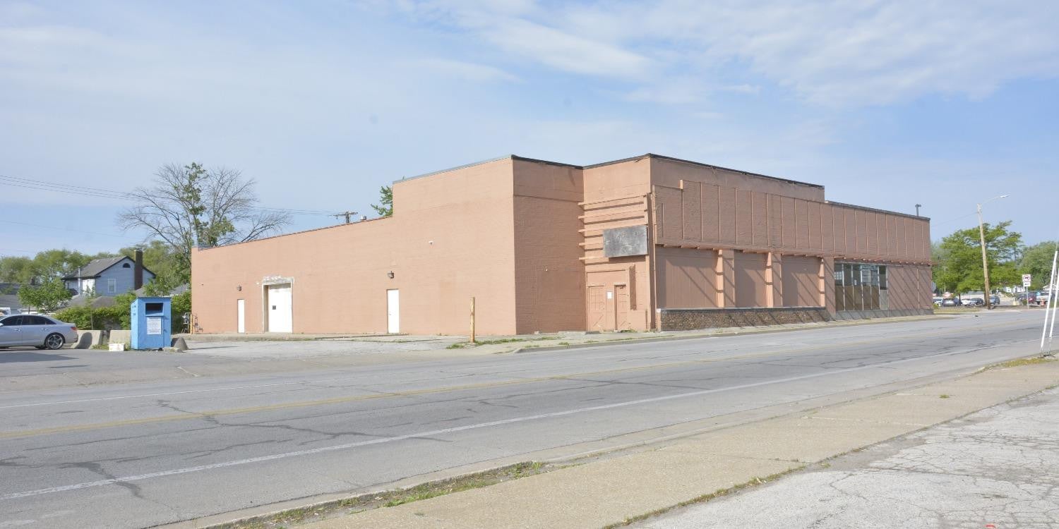 813 W Old Ridge Road — photo