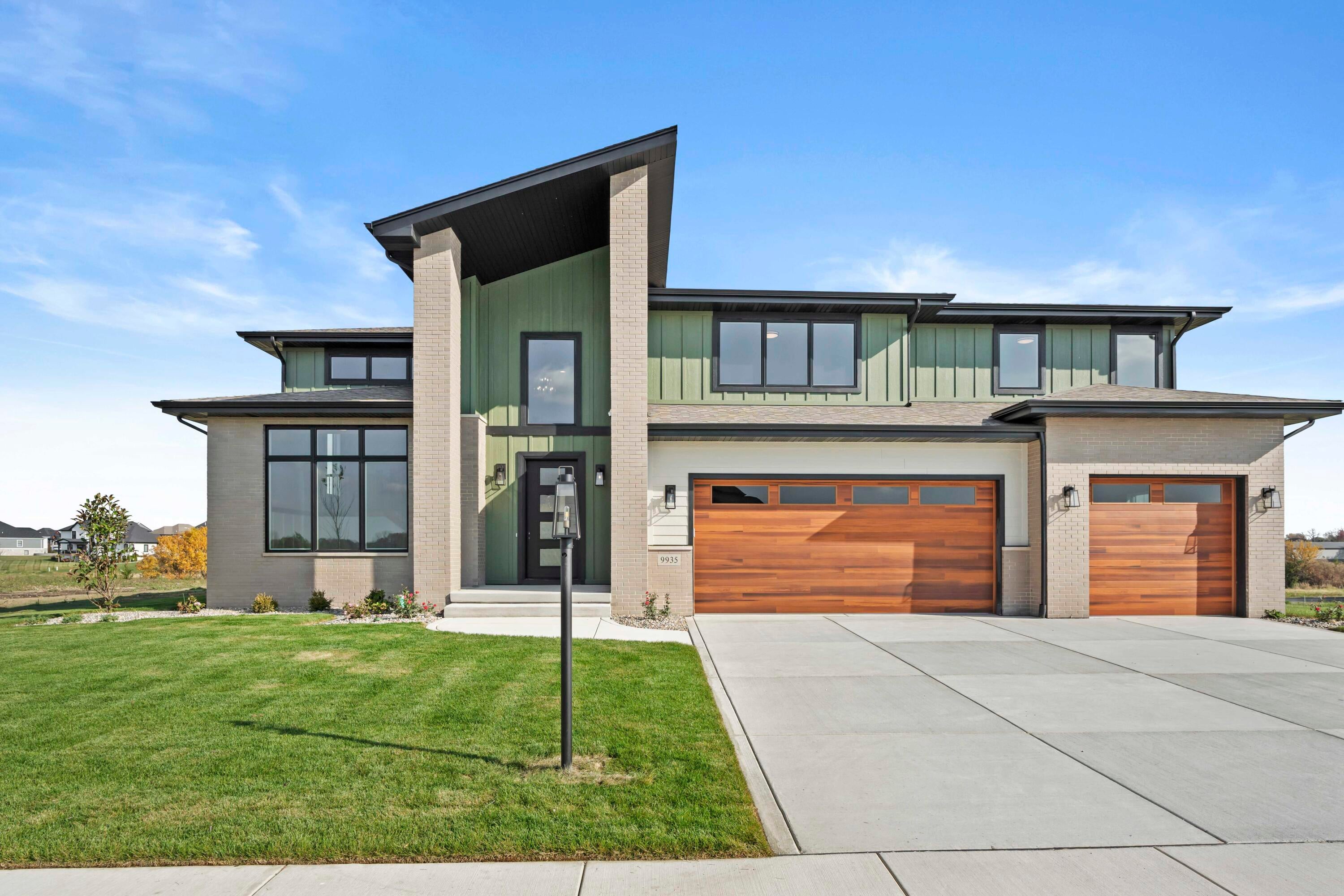 9935 Switch Grass Lane — photo