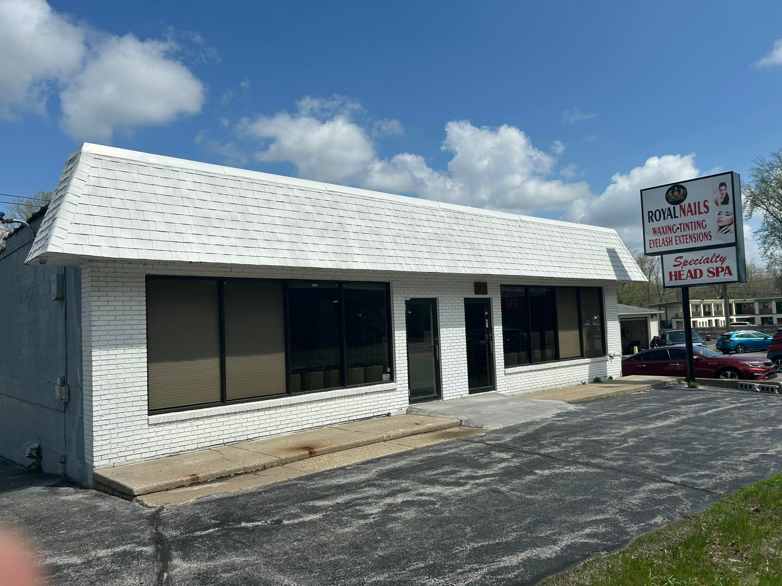 1312 W Lincoln Highway — photo