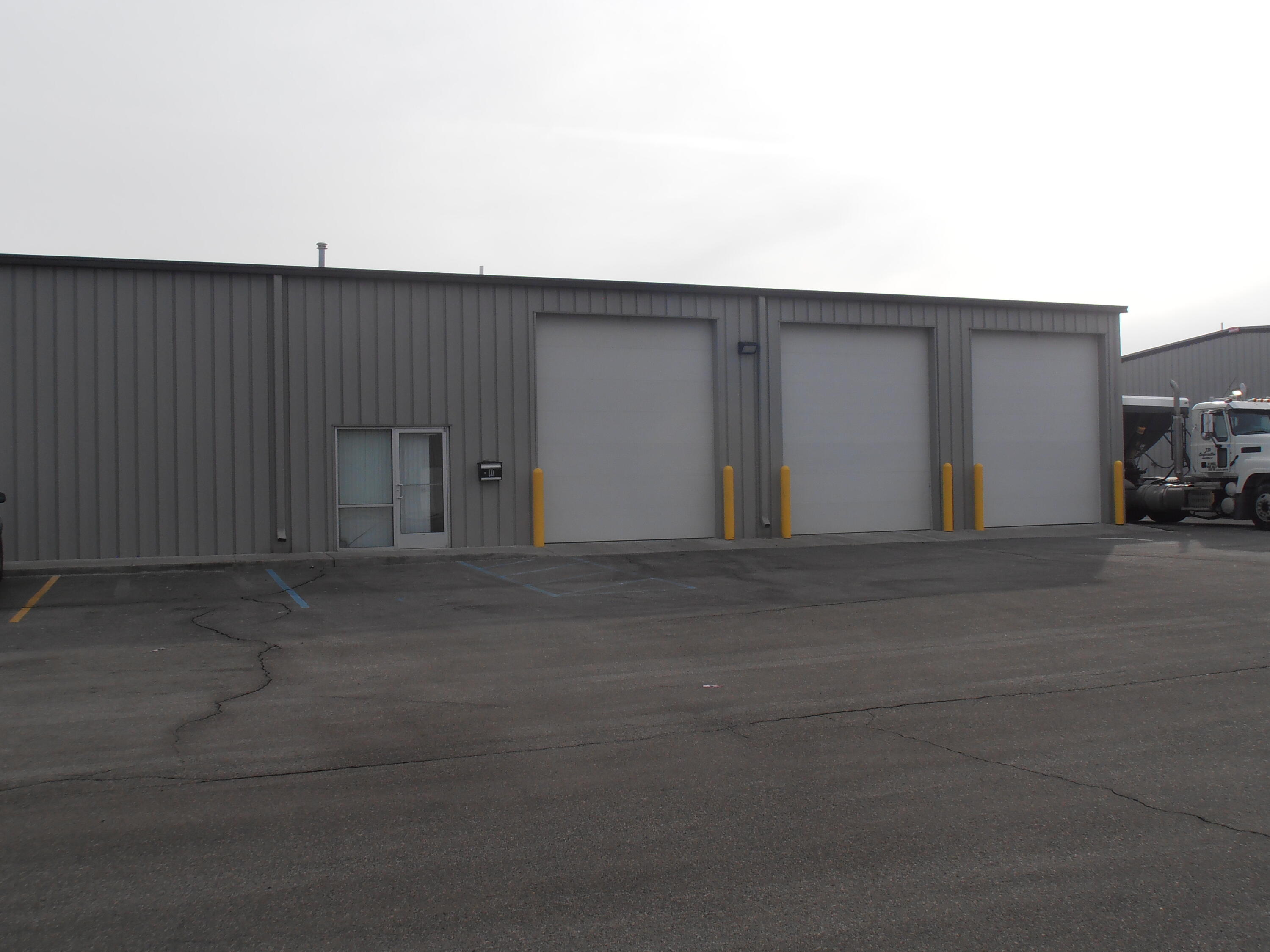 9930 Express Drive — photo