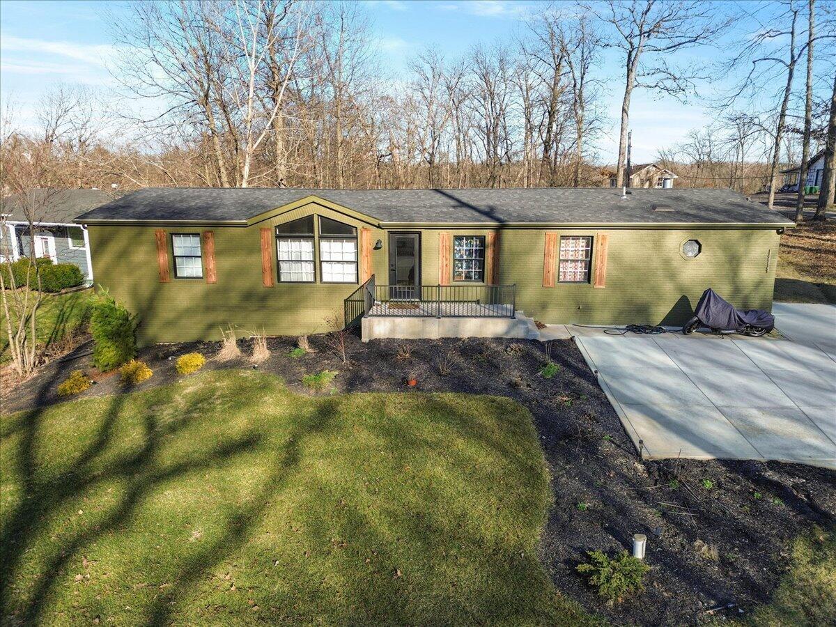 12215 S Cline Avenue — photo