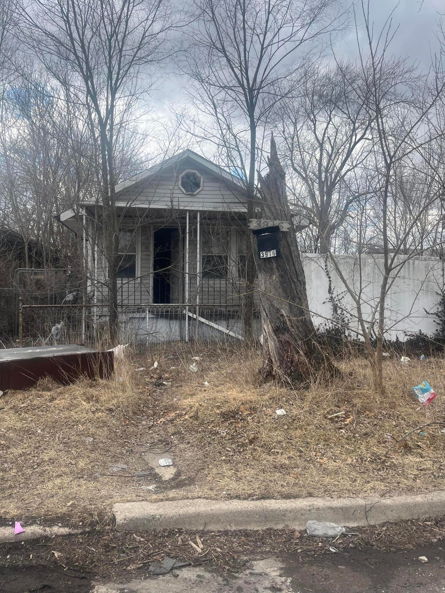 3916 Monroe Street — photo