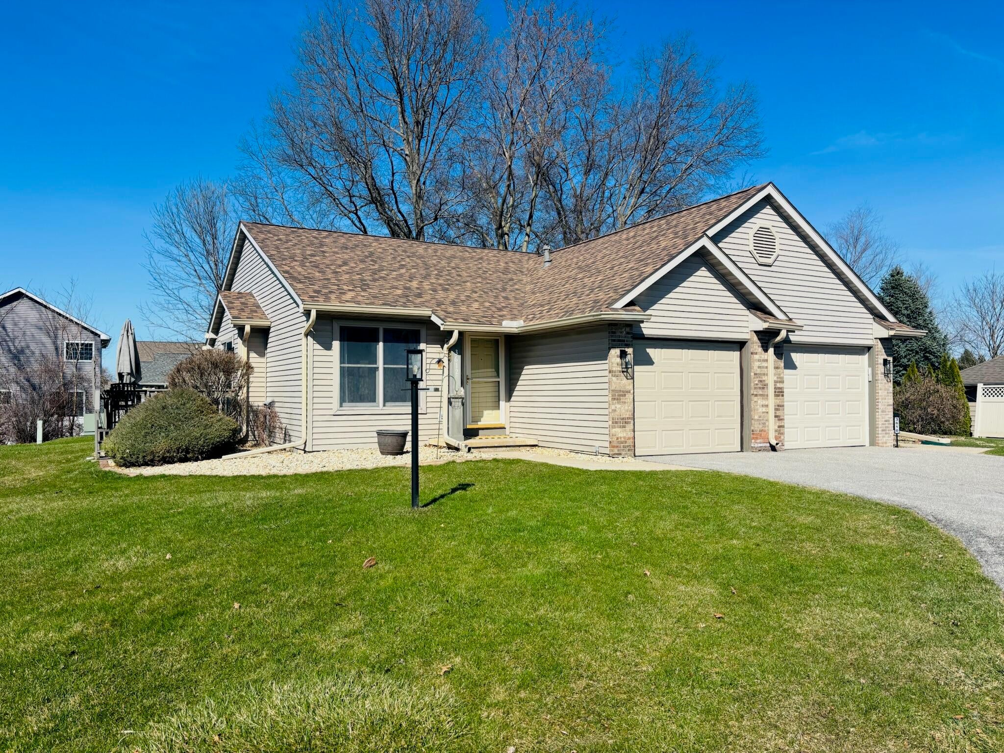 3612 Creekside Drive — photo