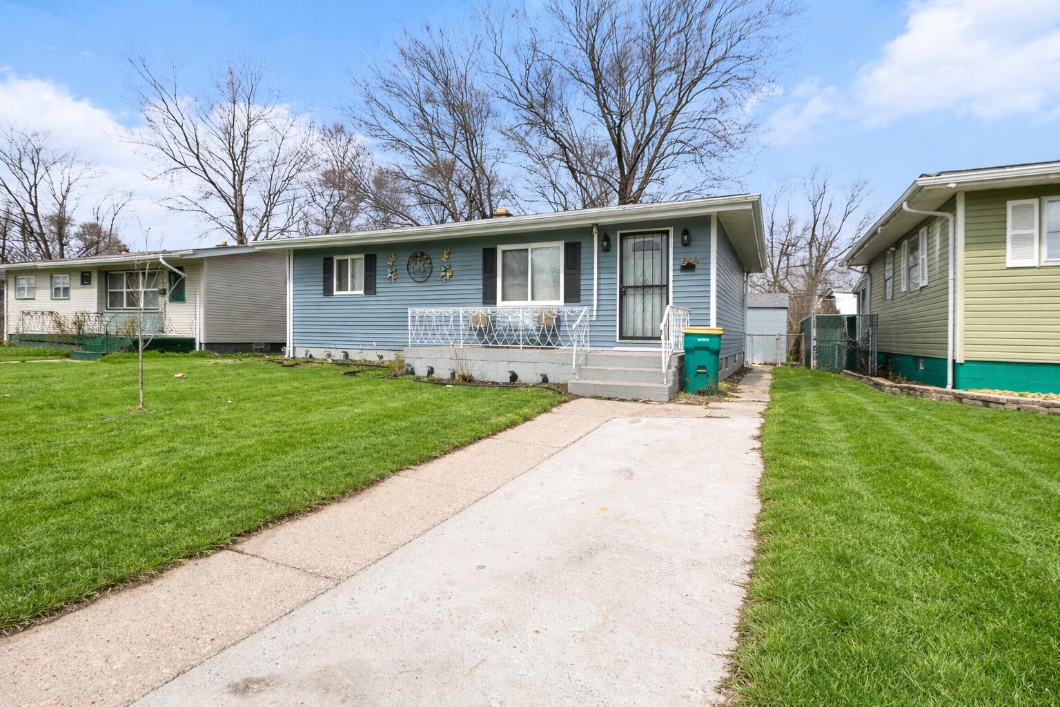 1272 E 36th Place — photo