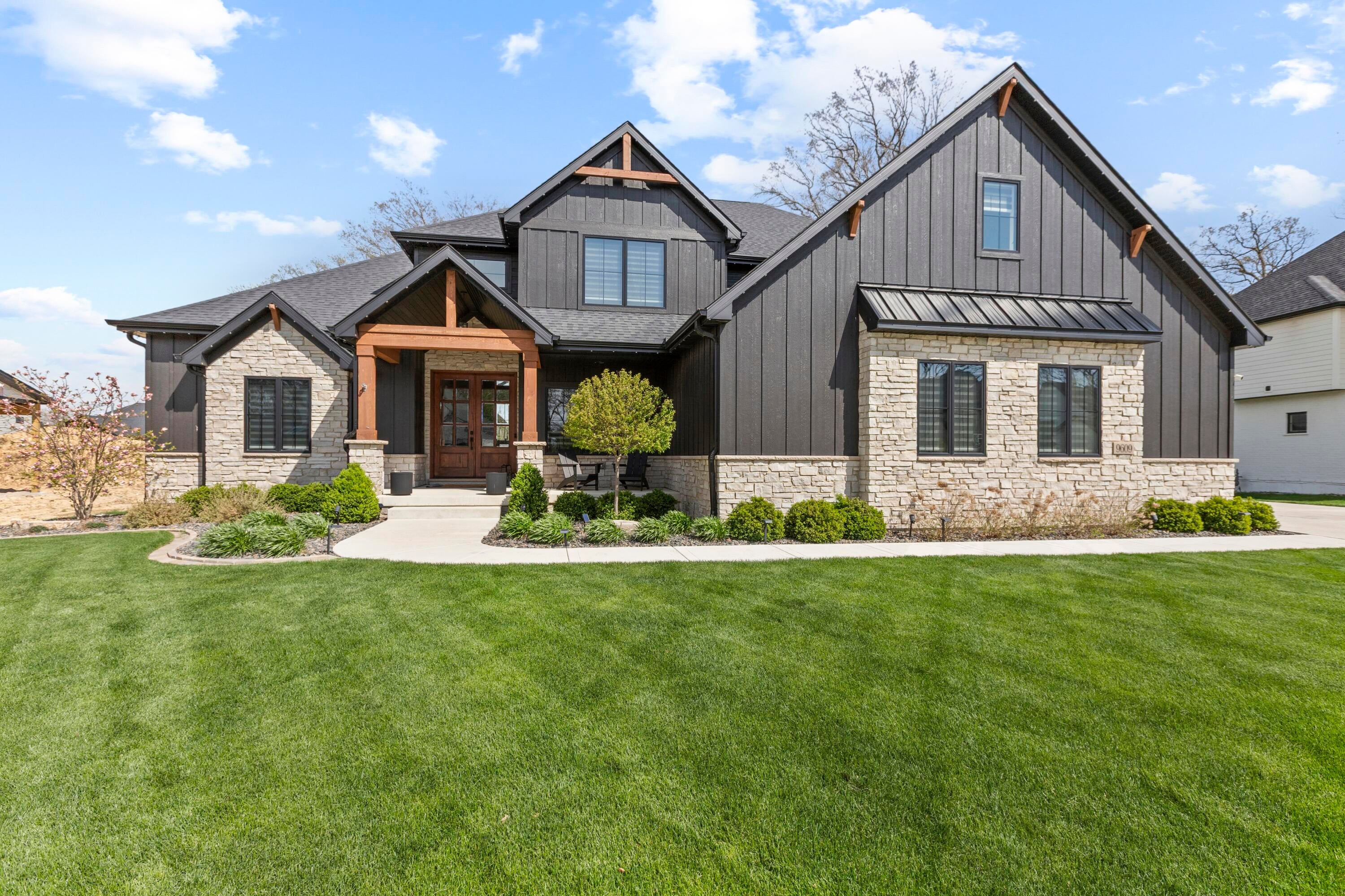9609 Tall Grass Trail — photo