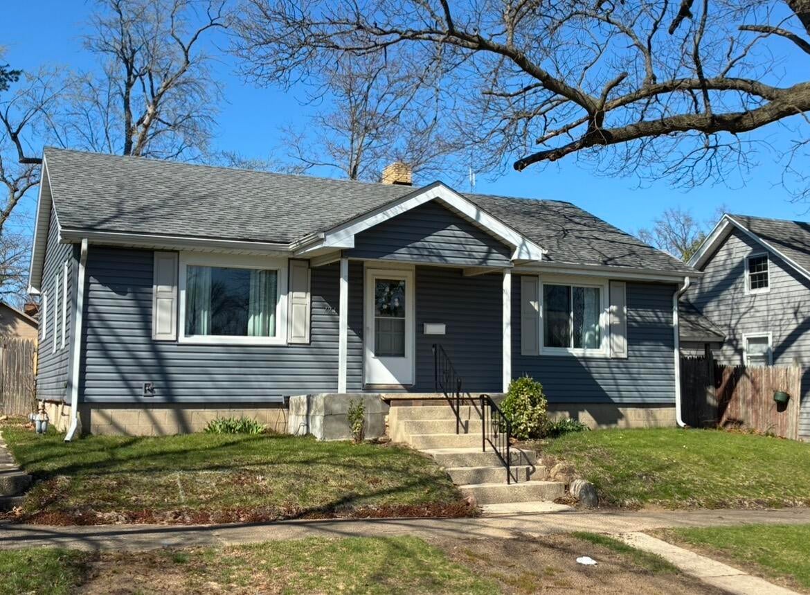 724 Dupage Street — photo