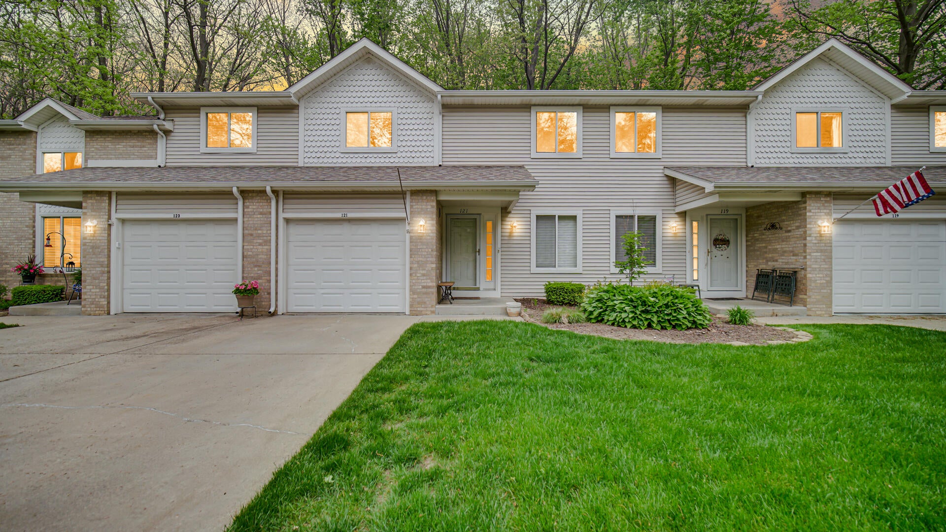 121 Indian Ridge Drive — photo