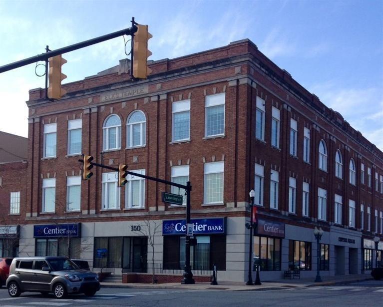 150 W Lincolnway 2003 — photo