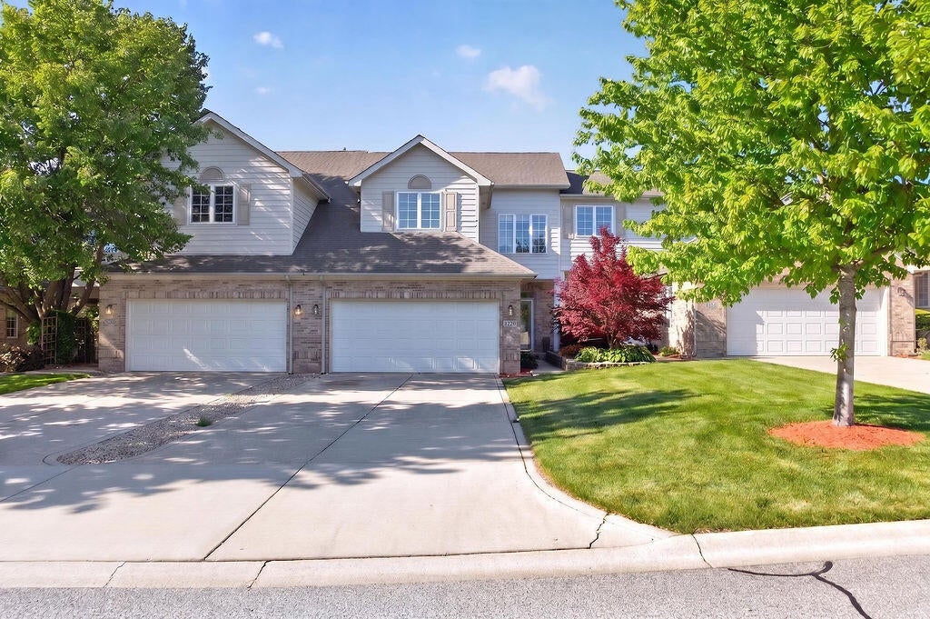 8124 Tuckaway Court — photo
